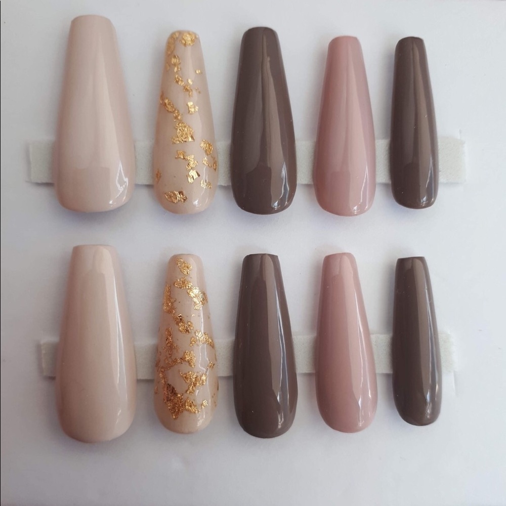Quick Tips:Beautiful Affordable Press-On Nails ❤️